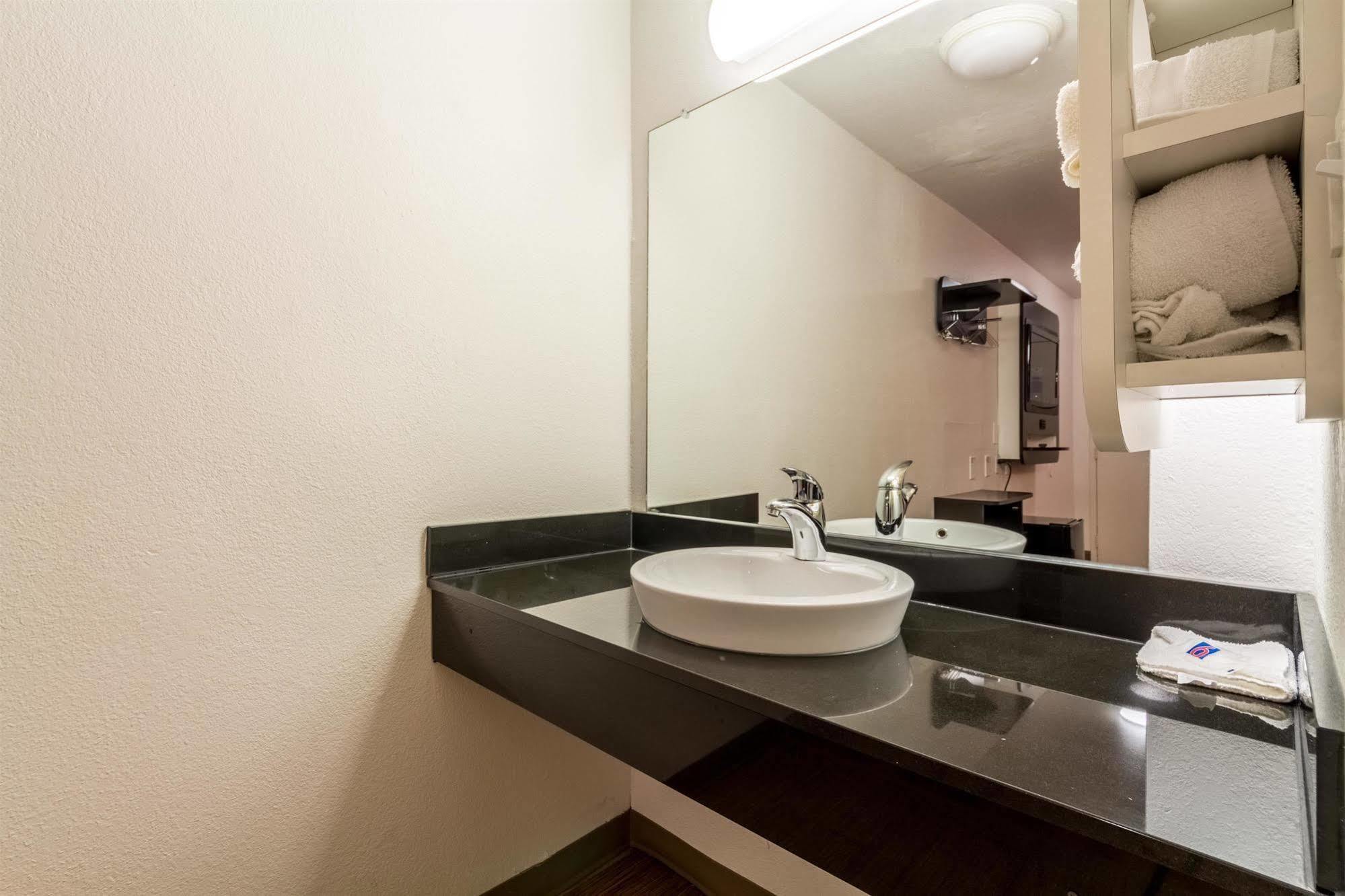 Motel 6-Garland, Tx - Dallas Екстериор снимка