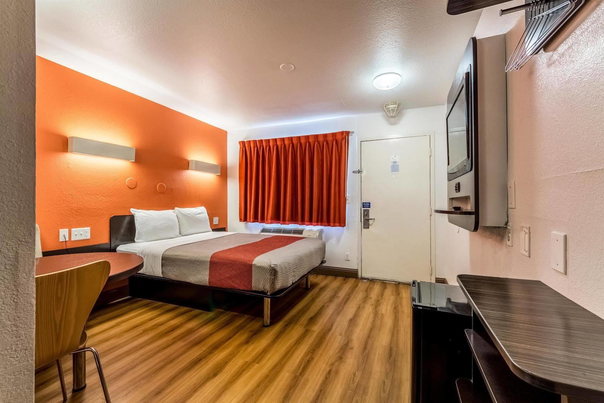 Motel 6-Garland, Tx - Dallas Екстериор снимка